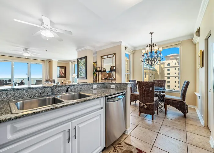 Holiday home Colony Tower Unit 18d